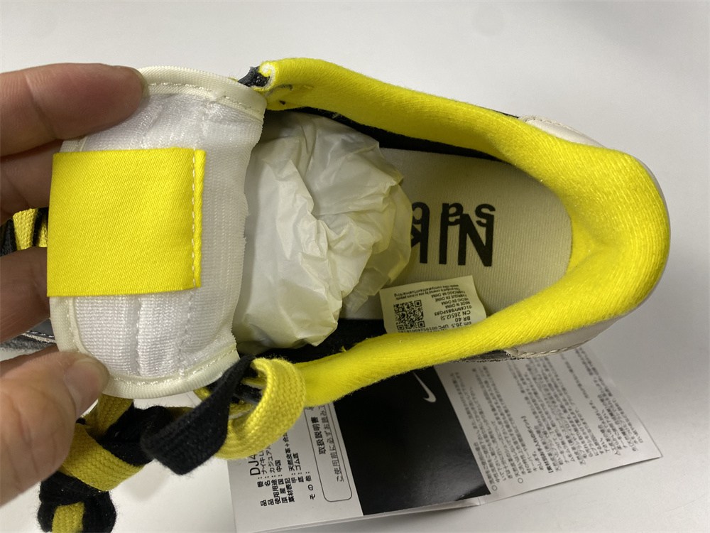 UNDERCOVER x sacai x Nike LDWaffle  DJ4877 001